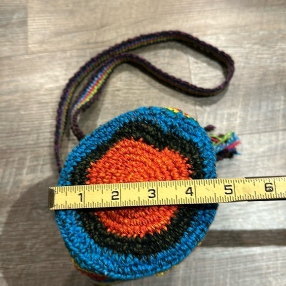Handcrafted crocheted made in Guatemala, cotton drawstring, bucket bag purse - Picture 4 of 7